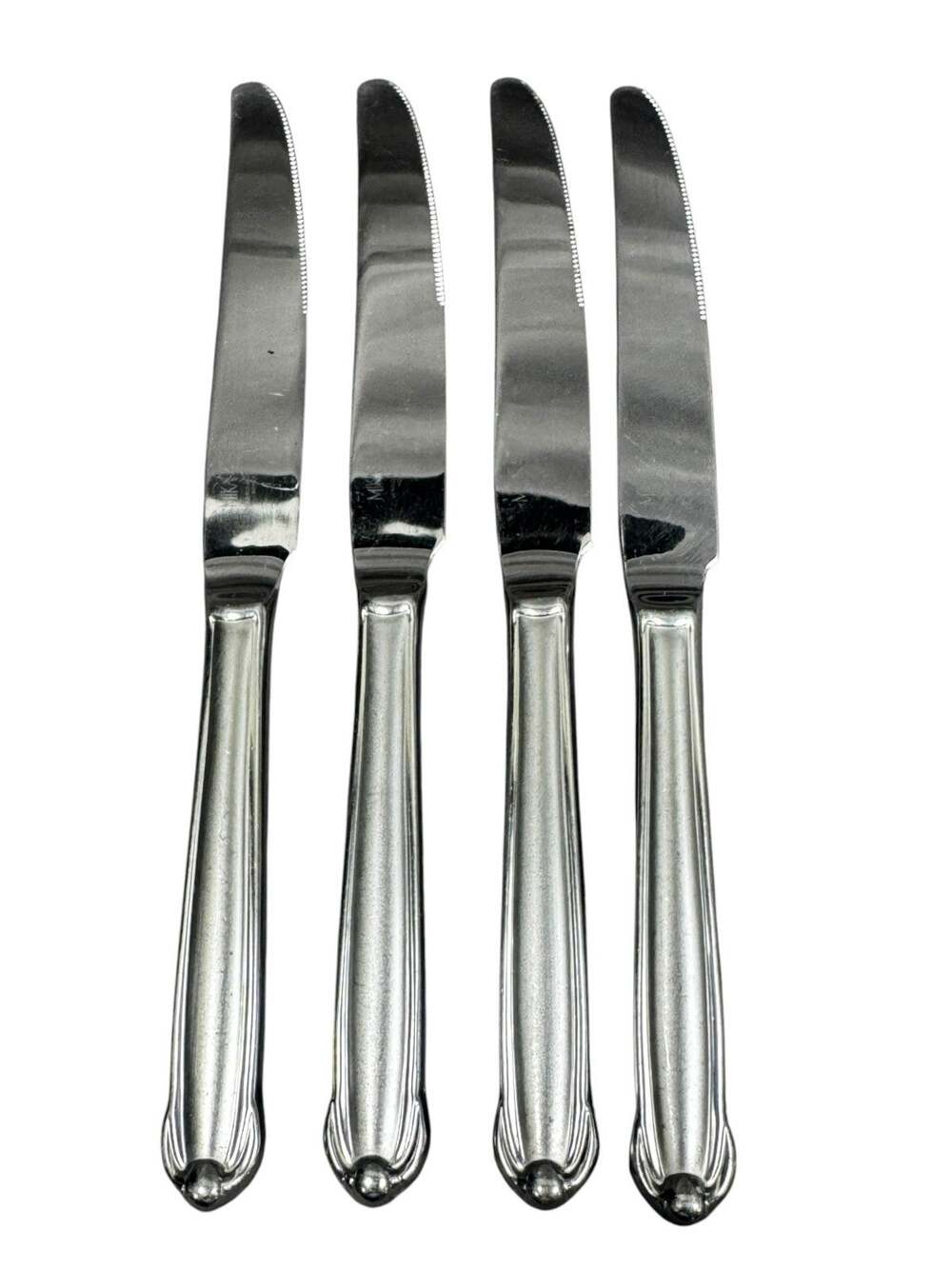 4) Mikasa Gerald Patrick Classico Satin Butter Knives 18/8 Stainless Korea